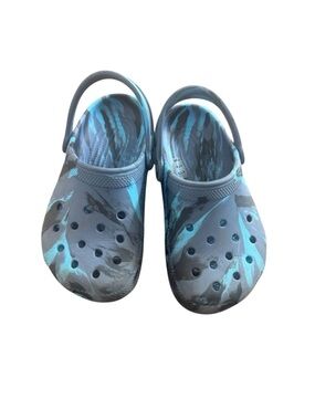 CROCS Kids Teal and Gray Marble Clogs